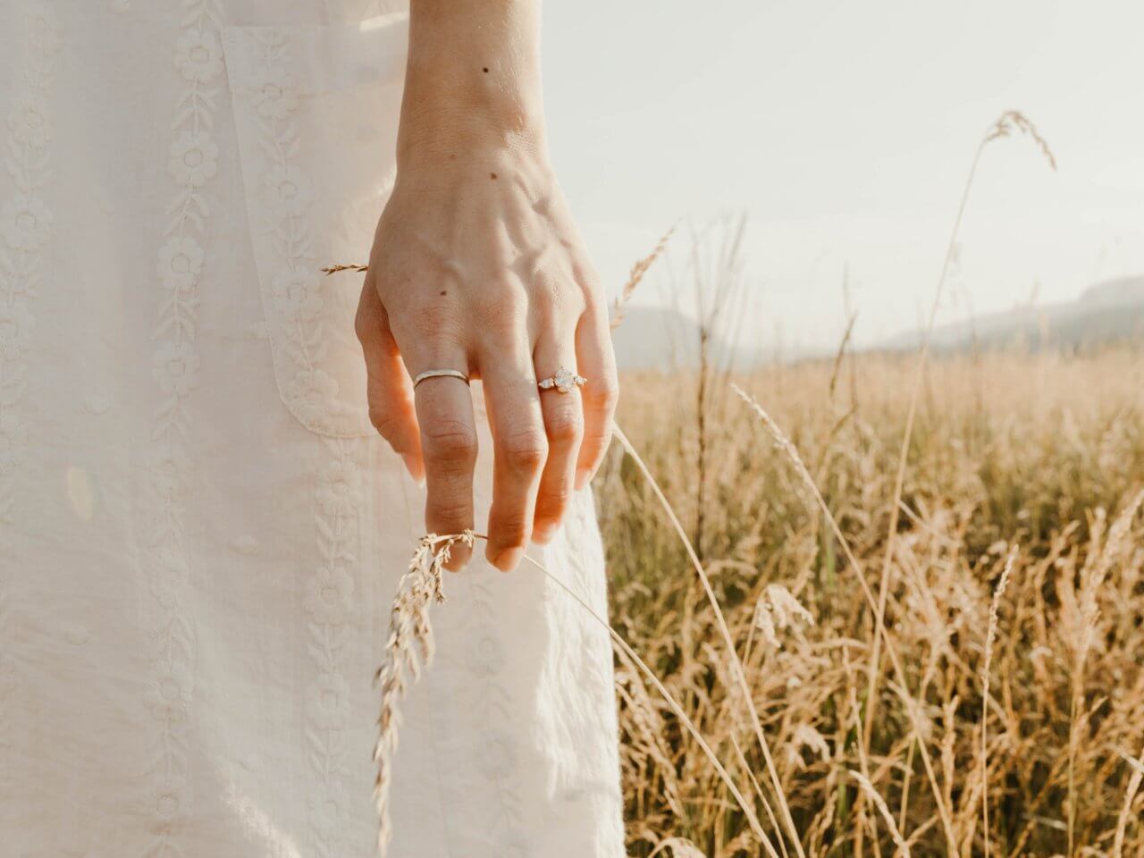 Woman enjoy nature in a spot close to Wellory Living - Luxury apartments for rent in Huntsville, AL